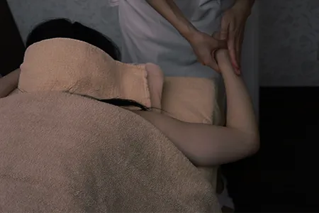 未成年・学生の申込条件は?