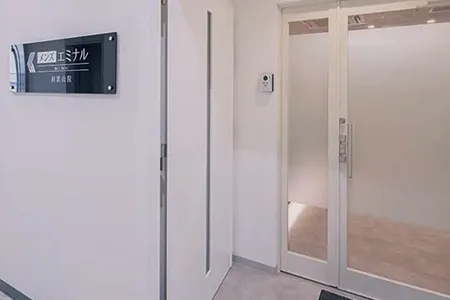 6.エミナルクリニックメンズ和歌山院のアクセス｜JR和歌山駅中央口より徒歩1分